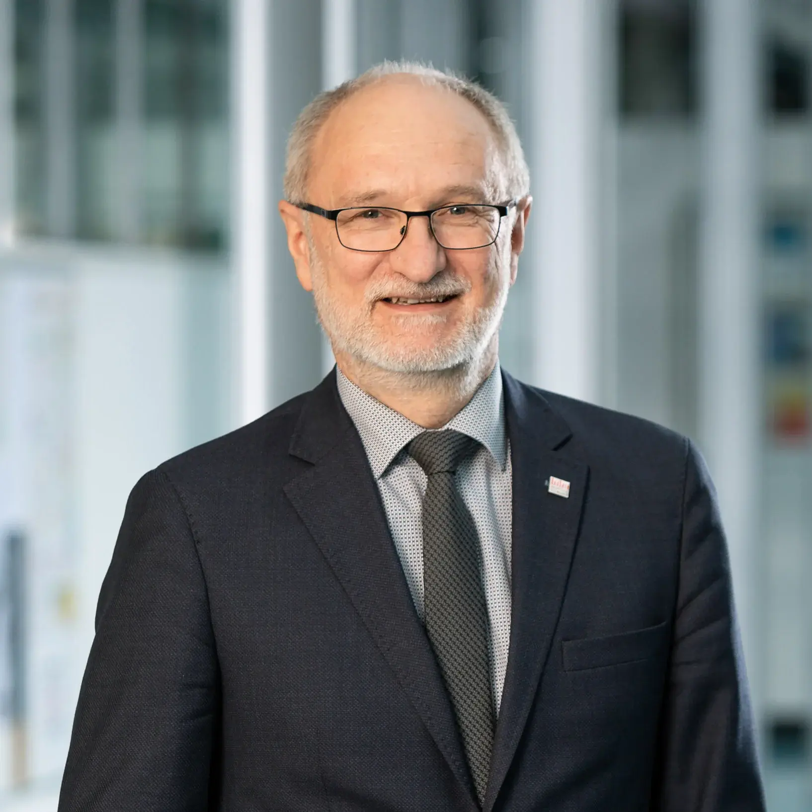 Portrait Prof. Dr. Edmund Ihler