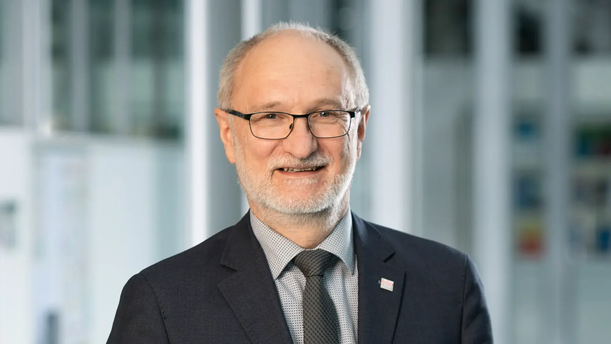 Portrait Prof. Dr. Edmund Ihler
